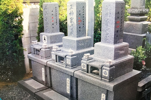 香川県の墓石3
